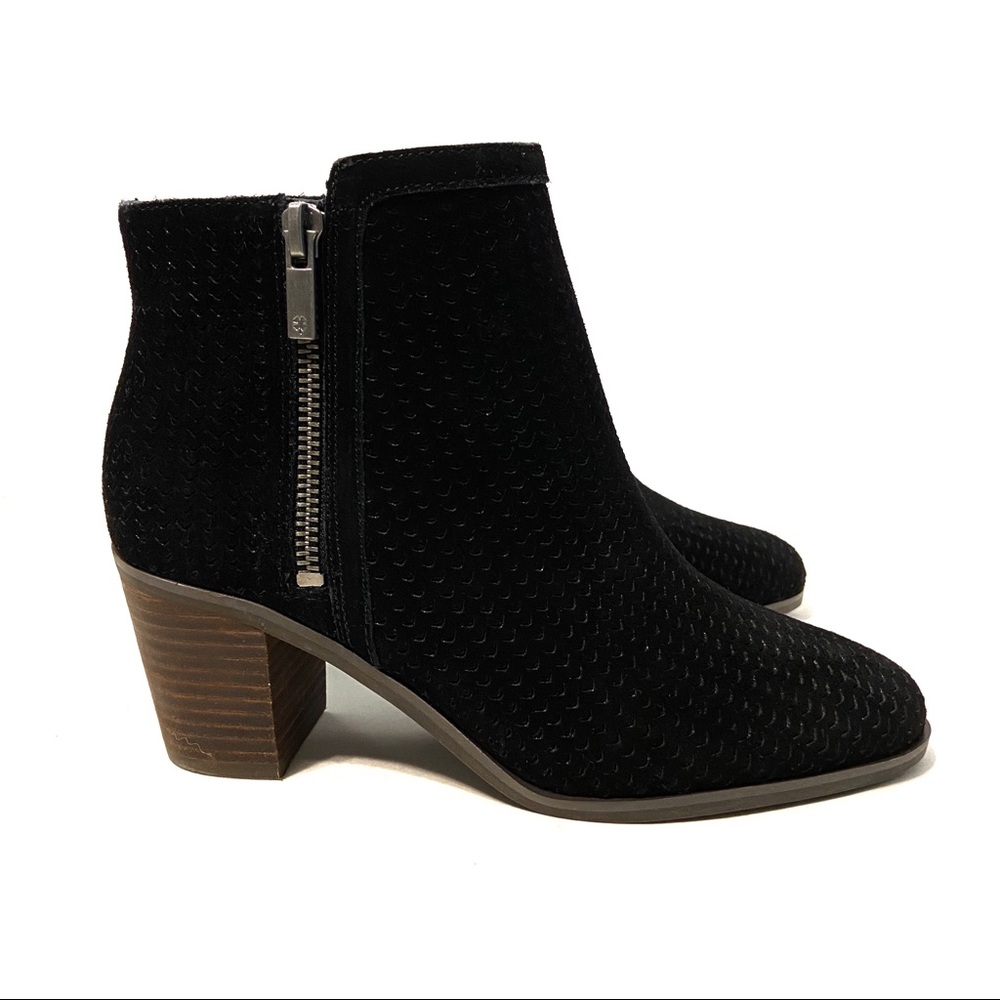 NWOT Lucky Brand Petre Perforated Suede Bootie